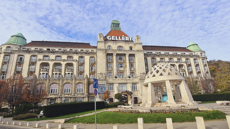 must see in budapest hotel gellert mit thermalbad