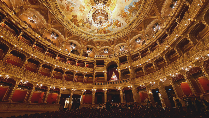 die oper lohnt sich auf jeden fall in budapest